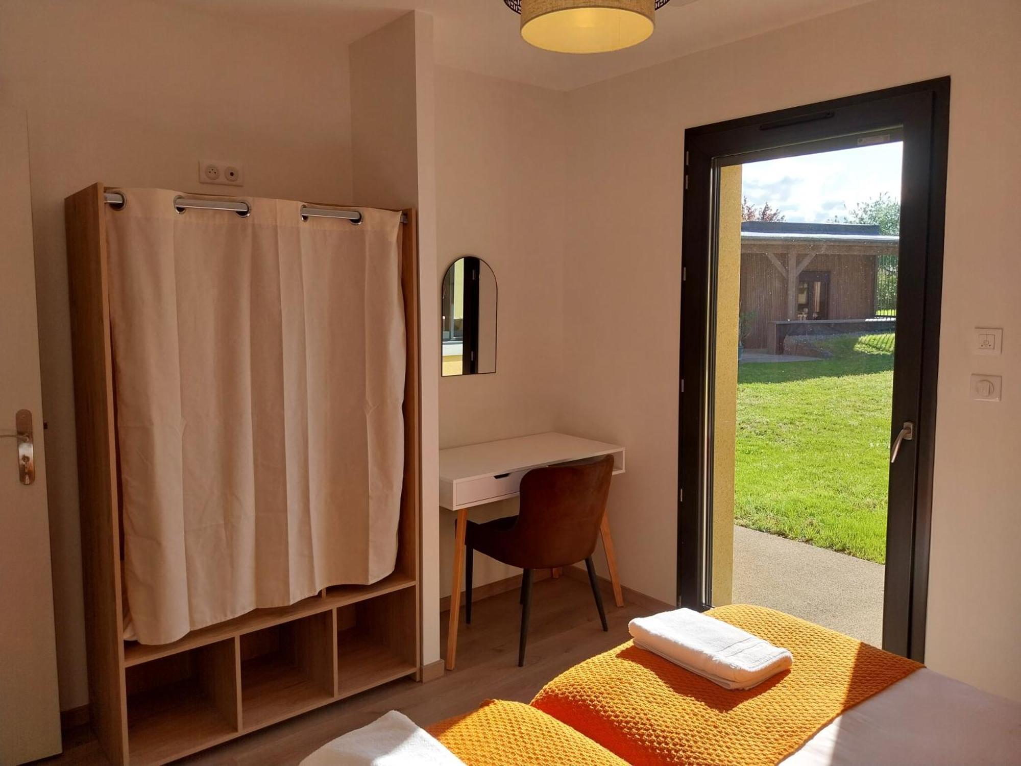 Logis Hotel Restaurant Cruzel Maurs エクステリア 写真