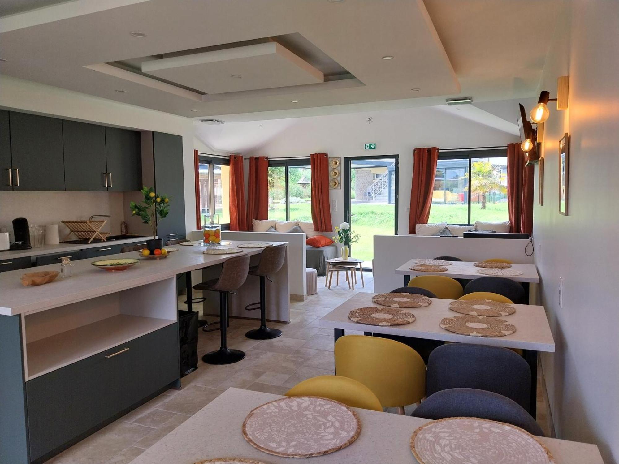 Logis Hotel Restaurant Cruzel Maurs エクステリア 写真