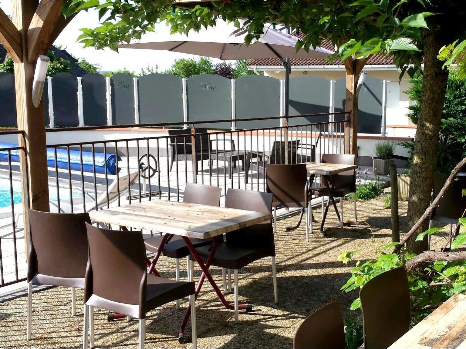 Logis Hotel Restaurant Cruzel Maurs エクステリア 写真